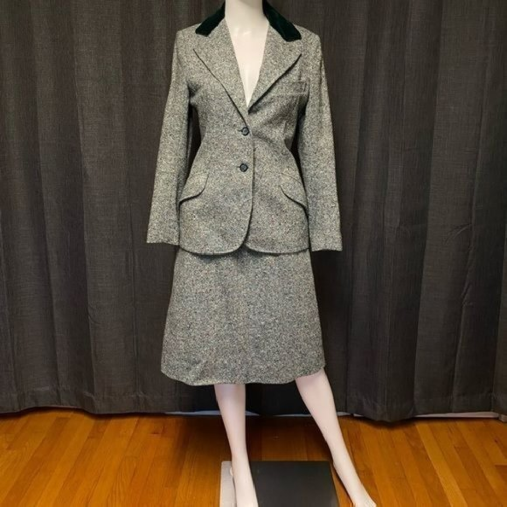 John Meyer‎ vtg drk green tweed/velvet skirt suit